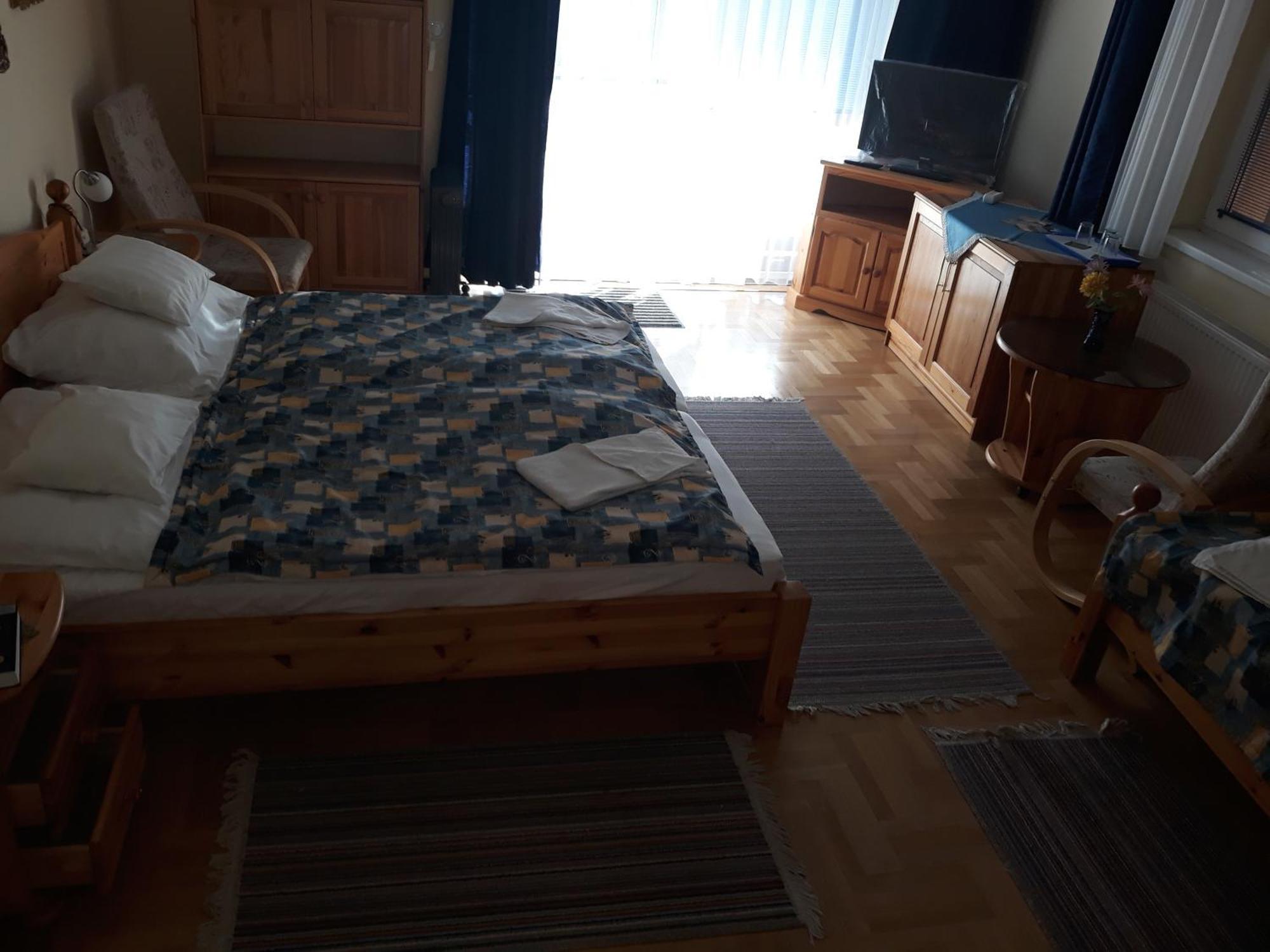 Kenézy Lux Apartman Vendégház Hajduszoboszlo Exterior foto