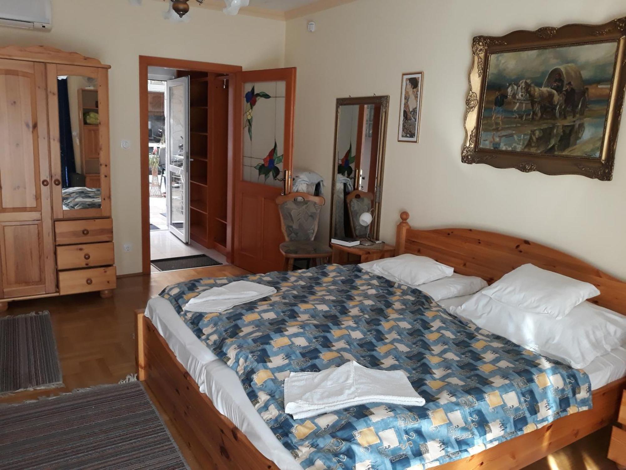 Kenézy Lux Apartman Vendégház Hajduszoboszlo Exterior foto