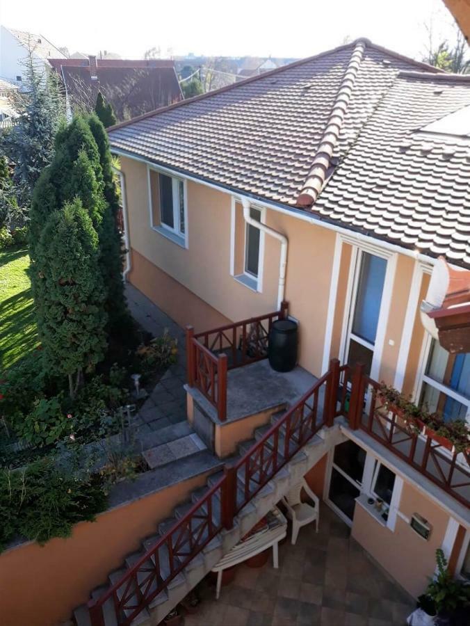 Kenézy Lux Apartman Vendégház Hajduszoboszlo Exterior foto